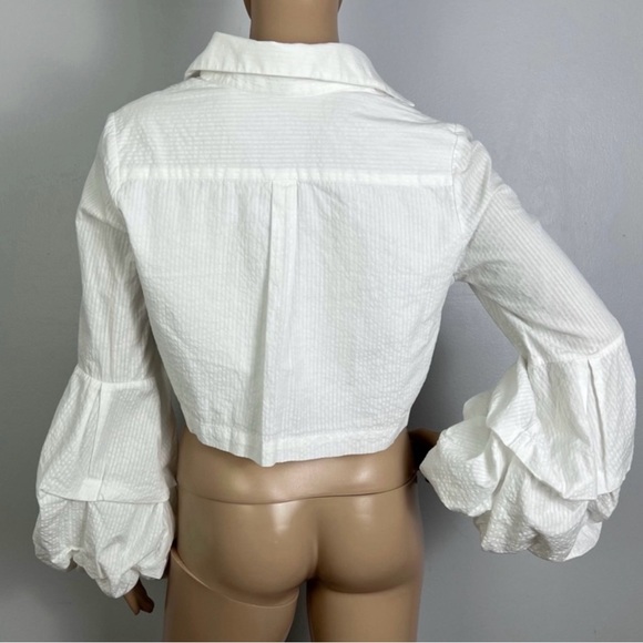PETERSYN REVOLVE WHITE STRIPED TIE-FRONT CROP TOP - Picture 6 of 7